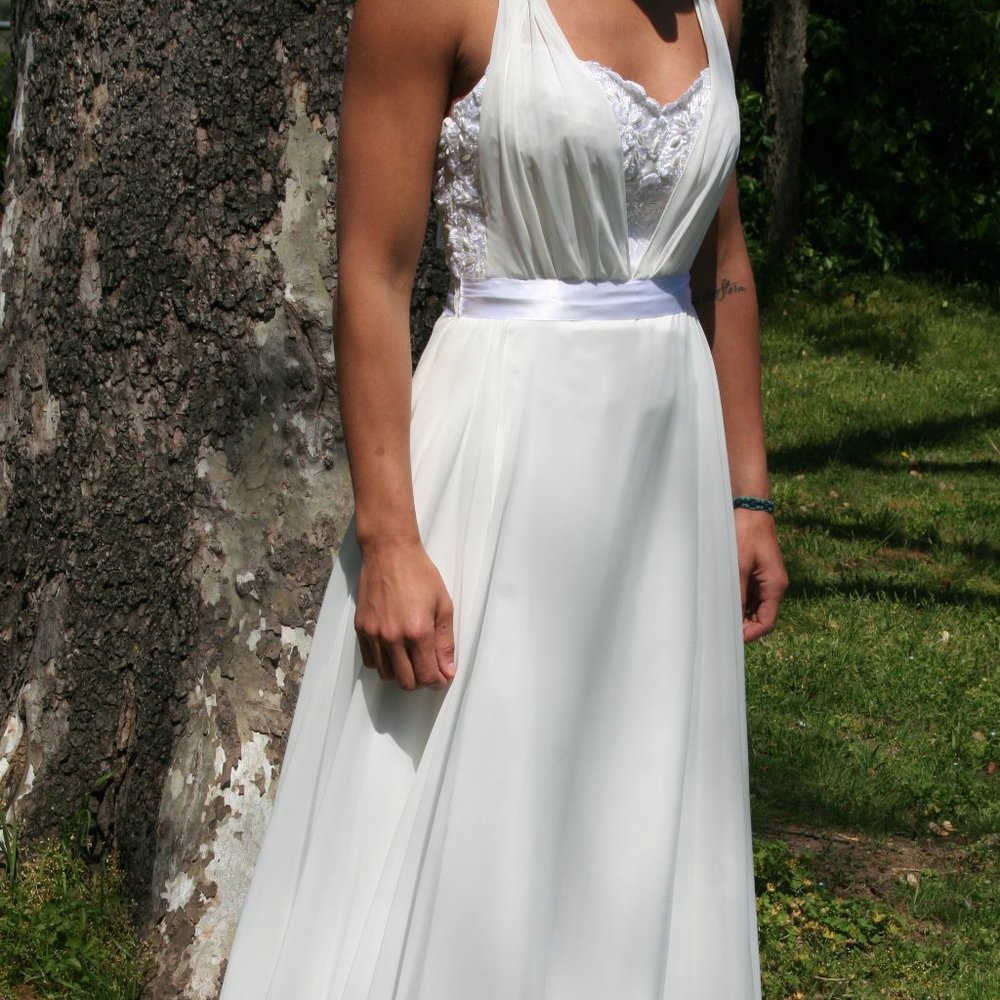 New Bohemian Wedding Dress Approx size 4